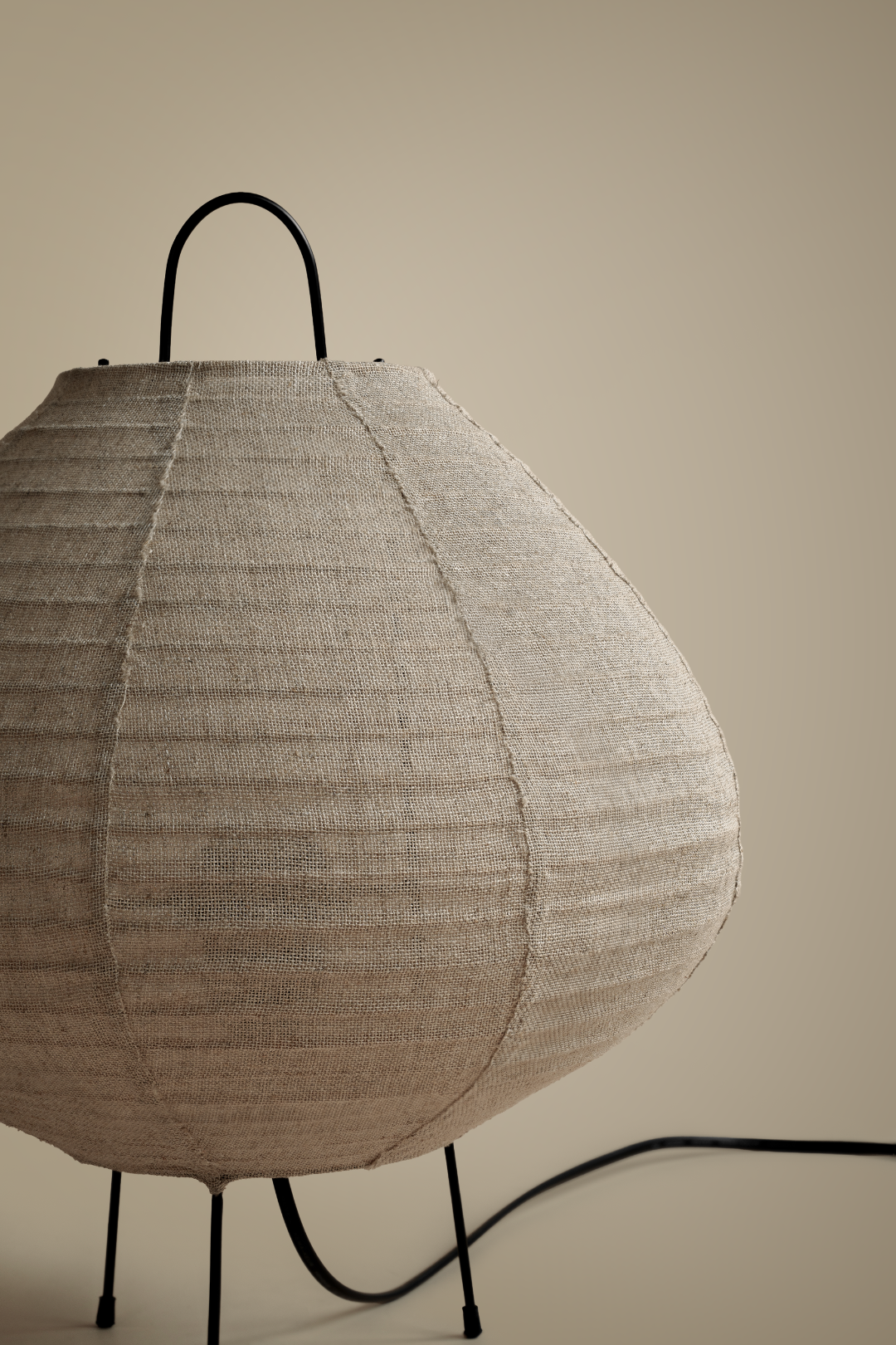 FRANK Linen Table Lamp