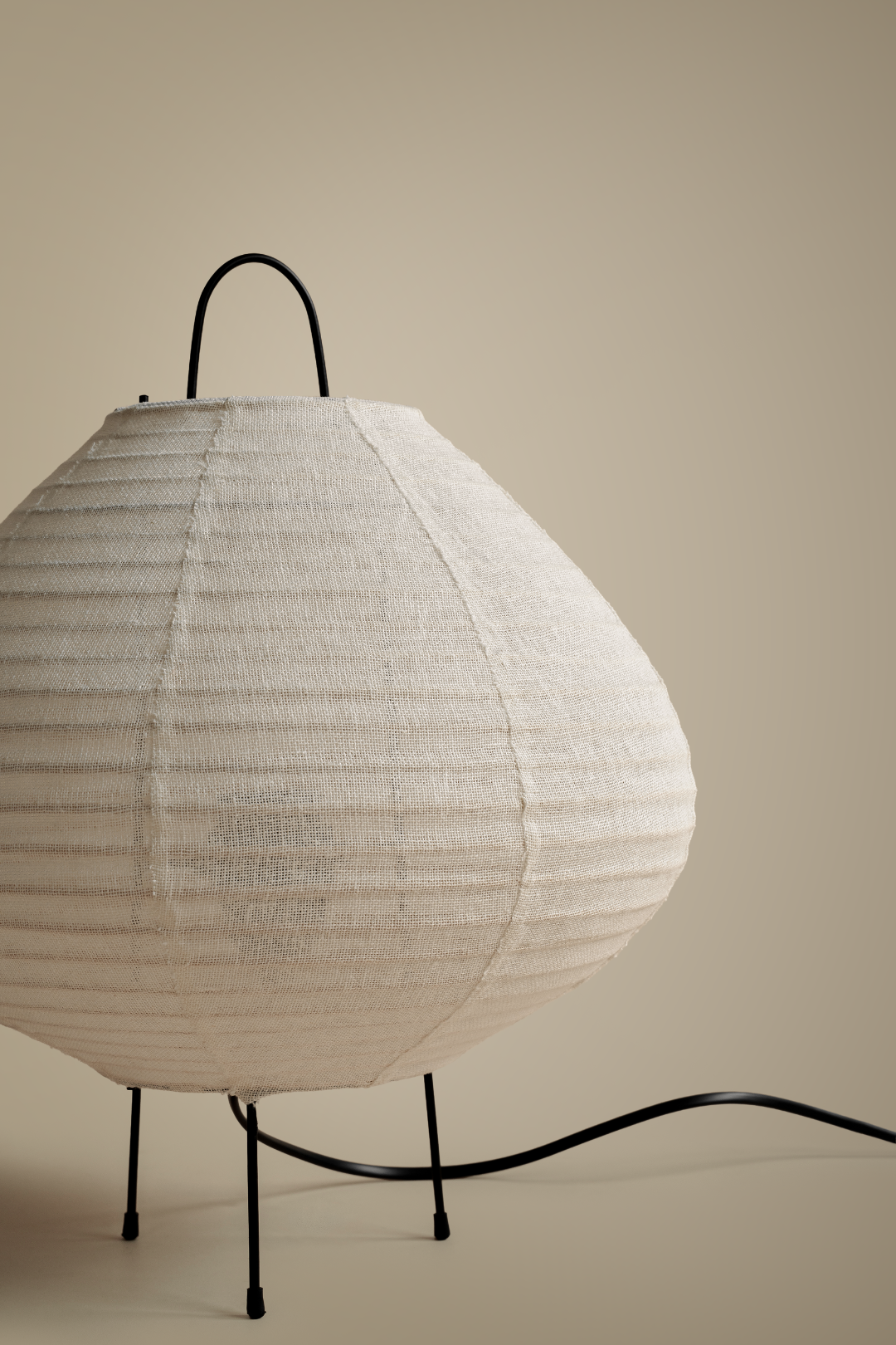FRANK Linen Table Lamp