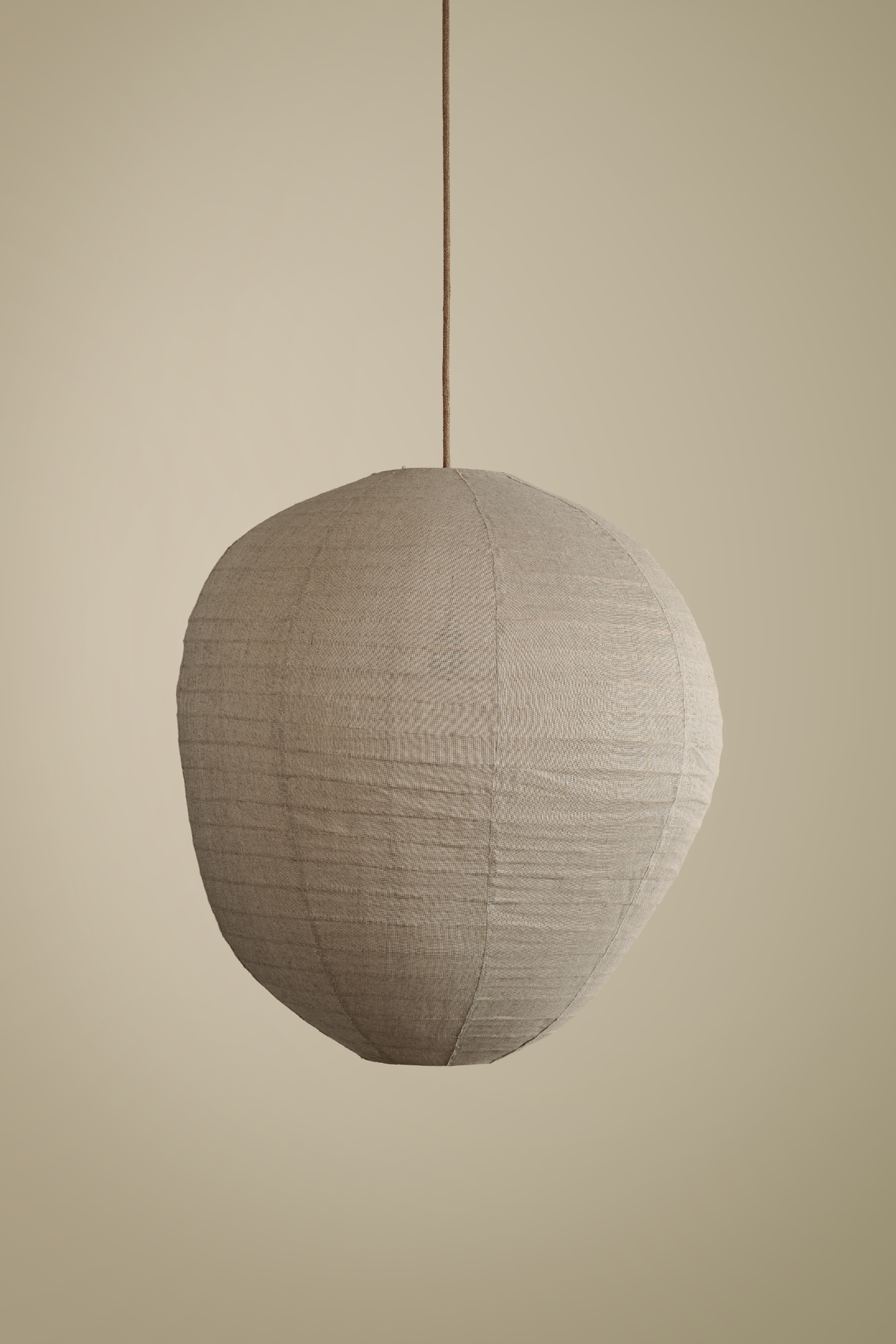 Embla linen shade
