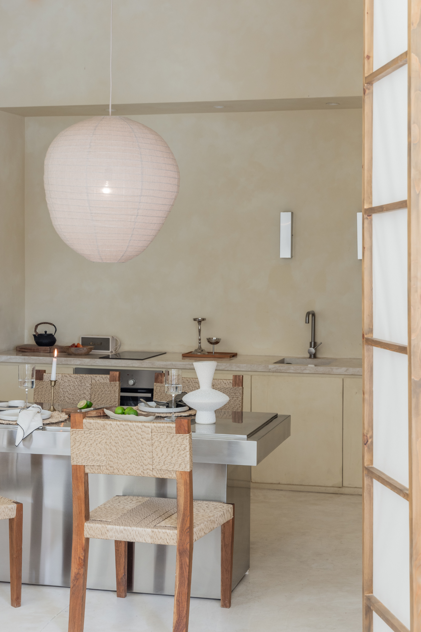 Embla linen shade